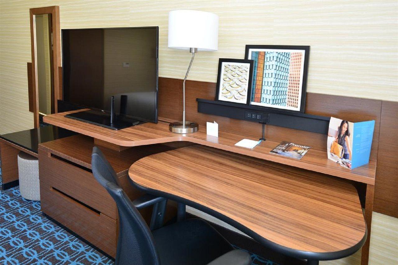 Fairfield Inn & Suites By Marriott Eau Claire/Chippewa Falls Екстер'єр фото