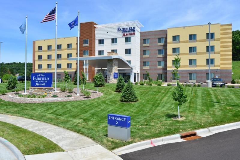 Fairfield Inn & Suites By Marriott Eau Claire/Chippewa Falls Екстер'єр фото