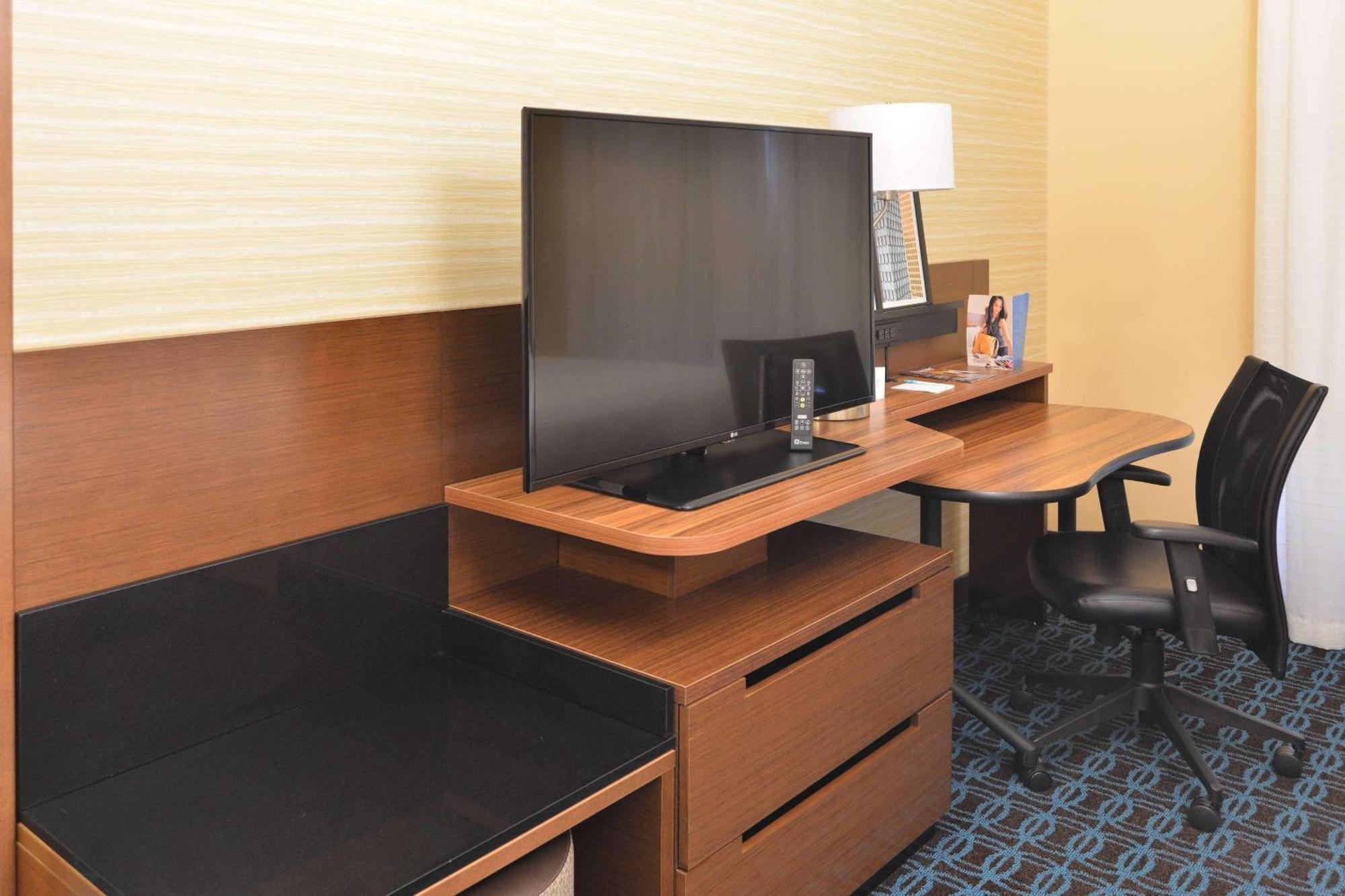 Fairfield Inn & Suites By Marriott Eau Claire/Chippewa Falls Екстер'єр фото