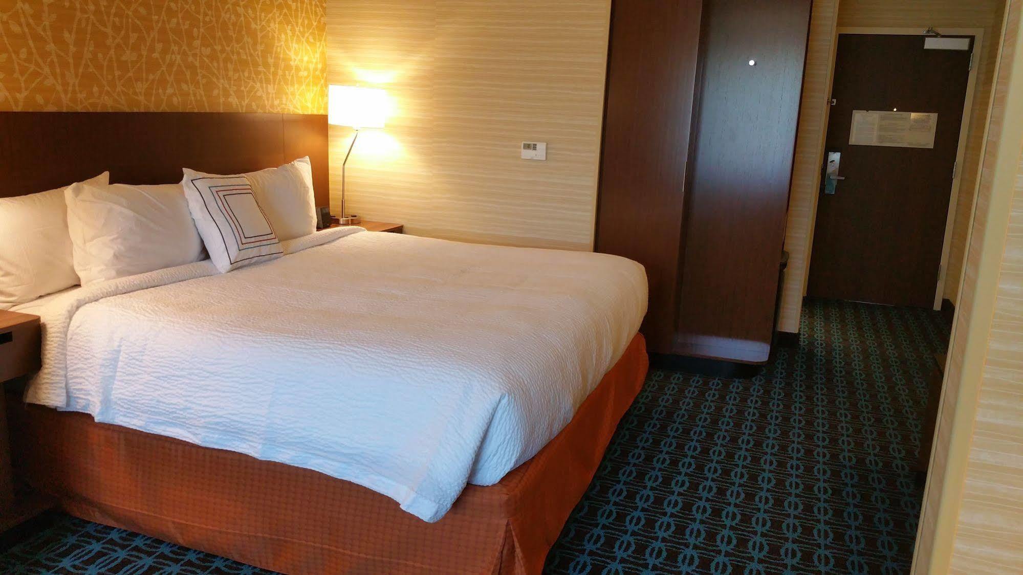 Fairfield Inn & Suites By Marriott Eau Claire/Chippewa Falls Екстер'єр фото