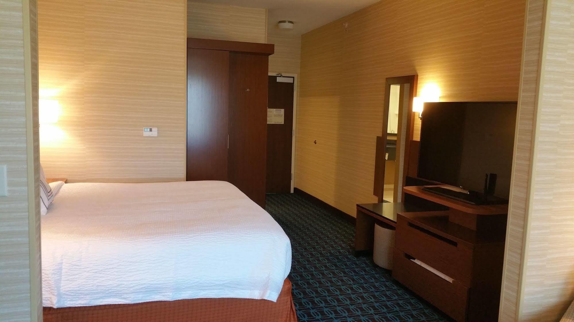 Fairfield Inn & Suites By Marriott Eau Claire/Chippewa Falls Екстер'єр фото